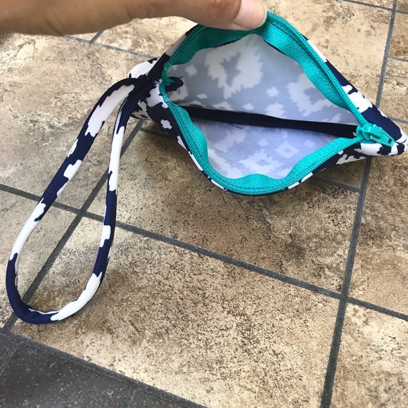 Pogo Club of NY Dress & Matching Wristlet - Picture 9 of 9